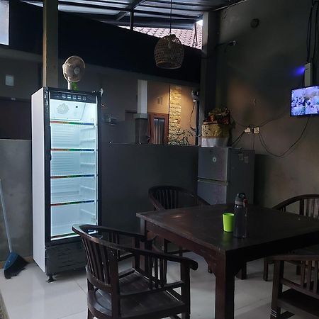 Paranyogan Homestay 2 Jimbaran Buitenkant foto