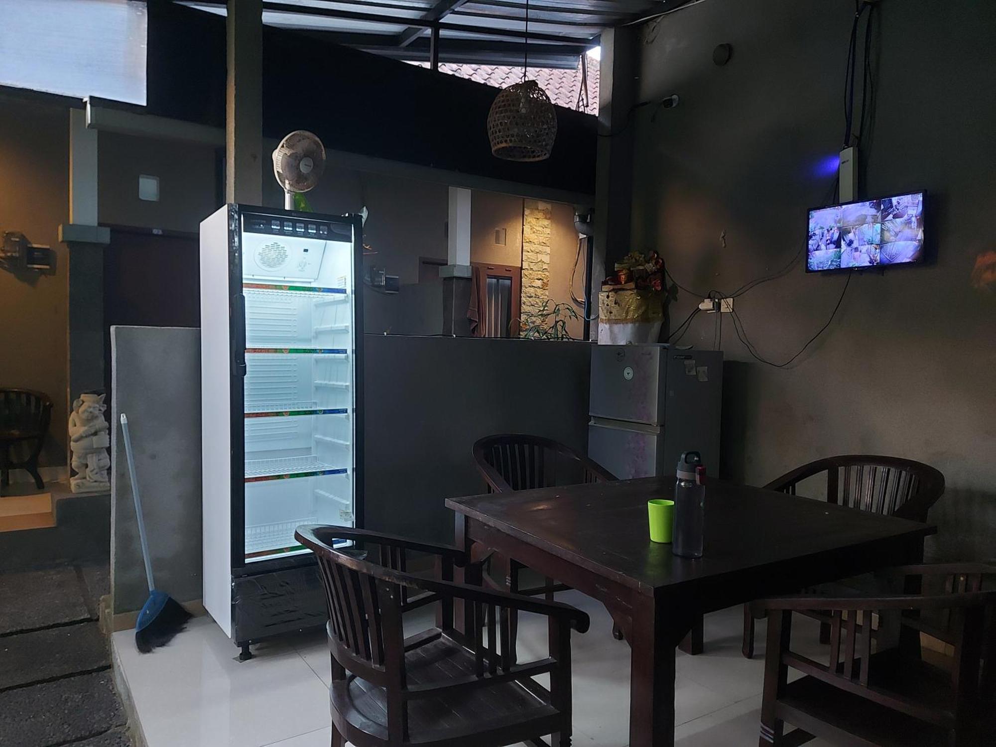 Paranyogan Homestay 2 Jimbaran Buitenkant foto
