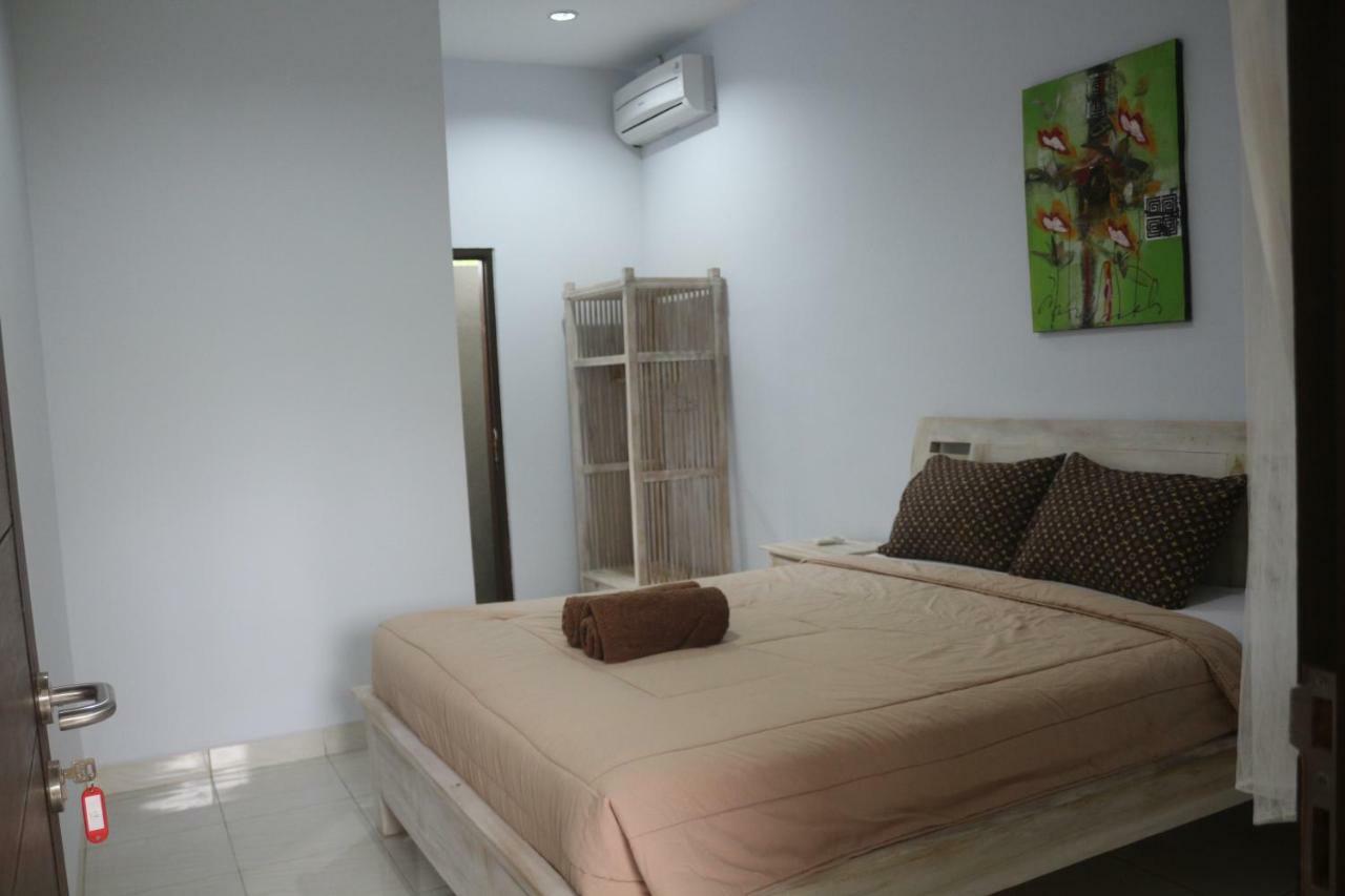 Paranyogan Homestay 2 Jimbaran Buitenkant foto