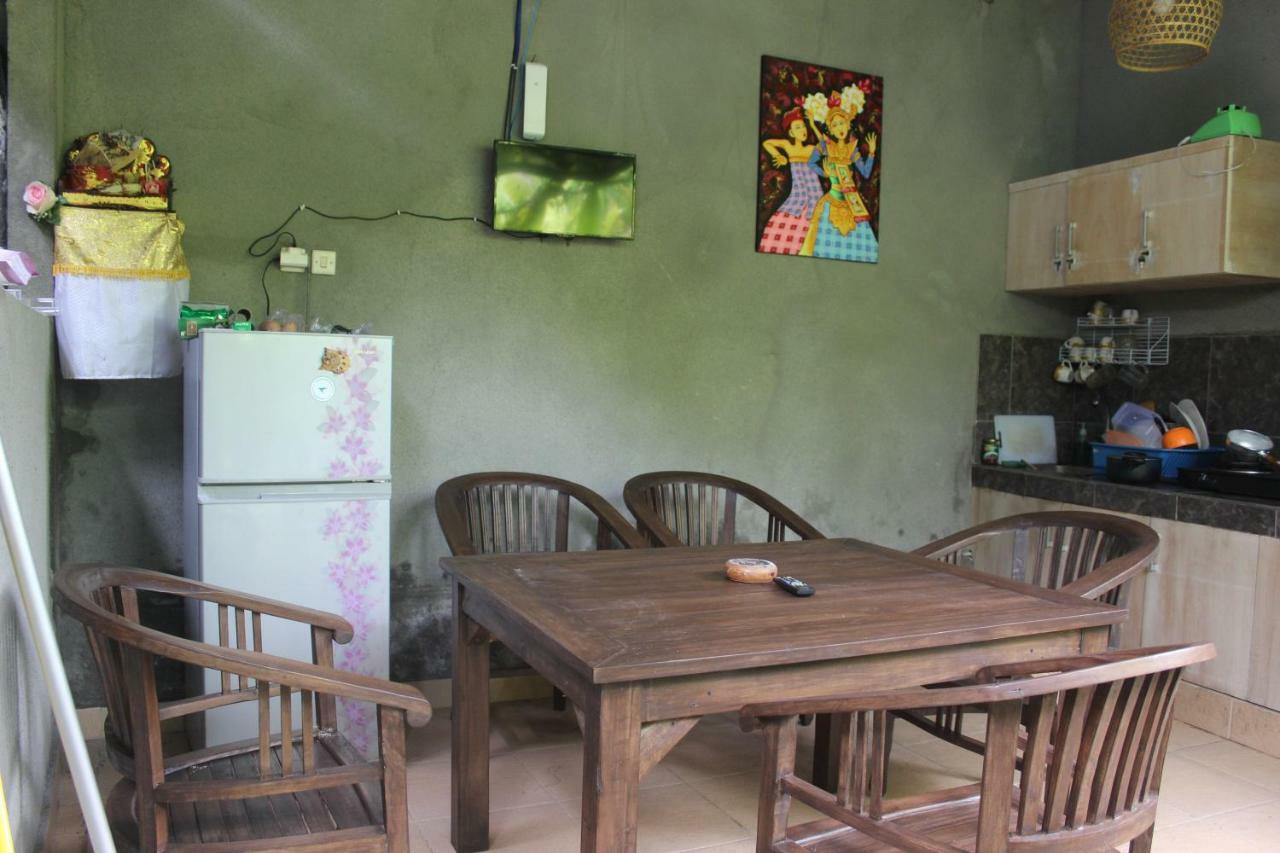 Paranyogan Homestay 2 Jimbaran Buitenkant foto